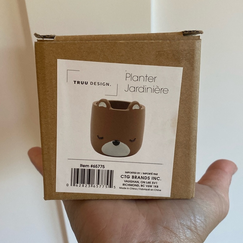 BNIB Sleepy Bear planter - Picture 2 of 5